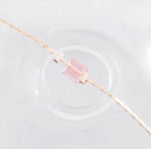 Les Rubans de Marionnette Bracelets>Bracelet Perles Carrées - rose