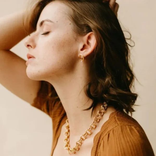 Gisel B Colliers>Collier Alex
