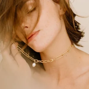 Gisel B Colliers>Collier Hope